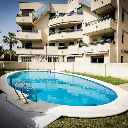 Apartment In With A Pool And 250 Meters Away El Campello